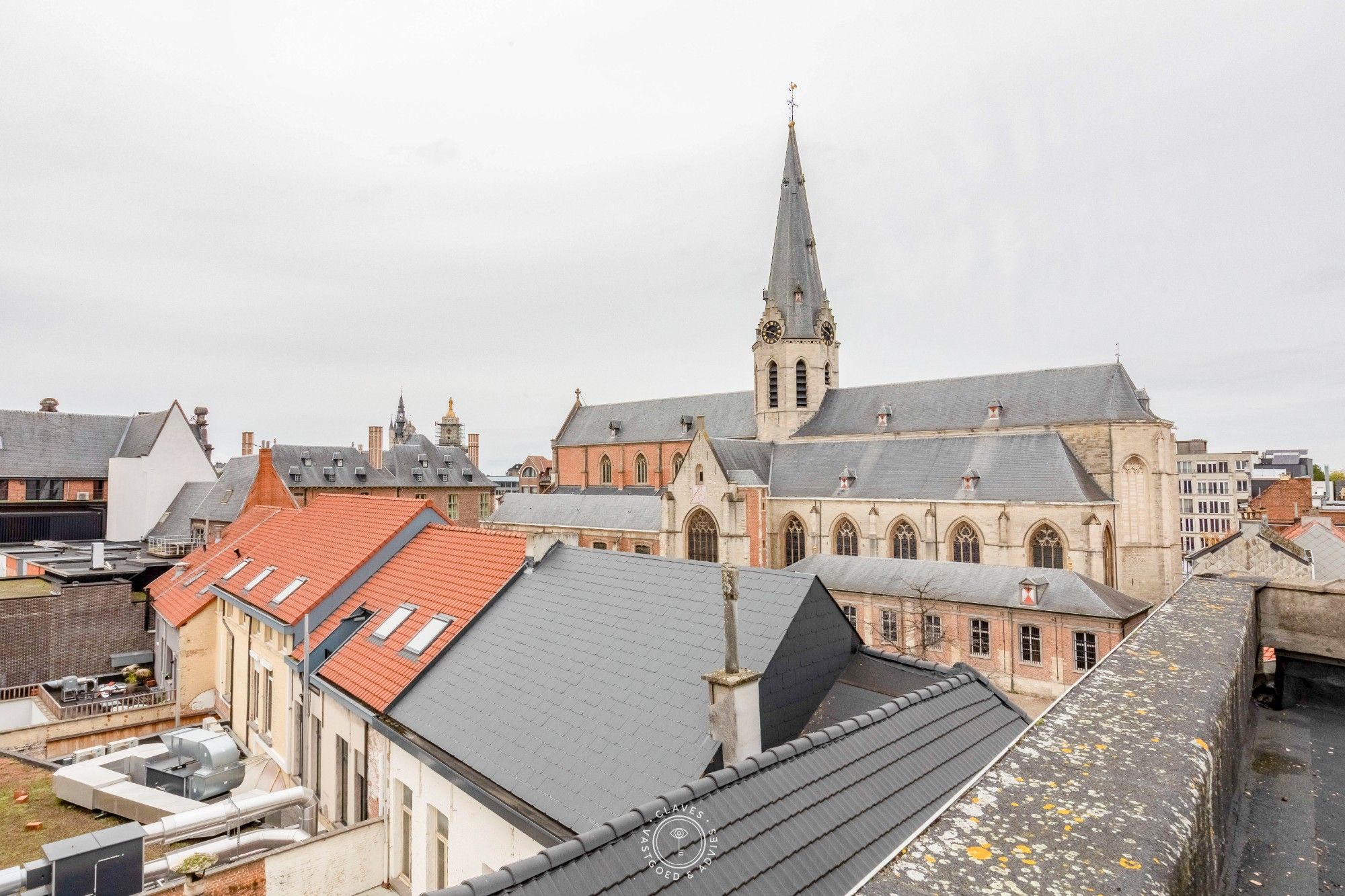 Welgelegen investeringseigendom met ruime driekamerappartementen foto 29