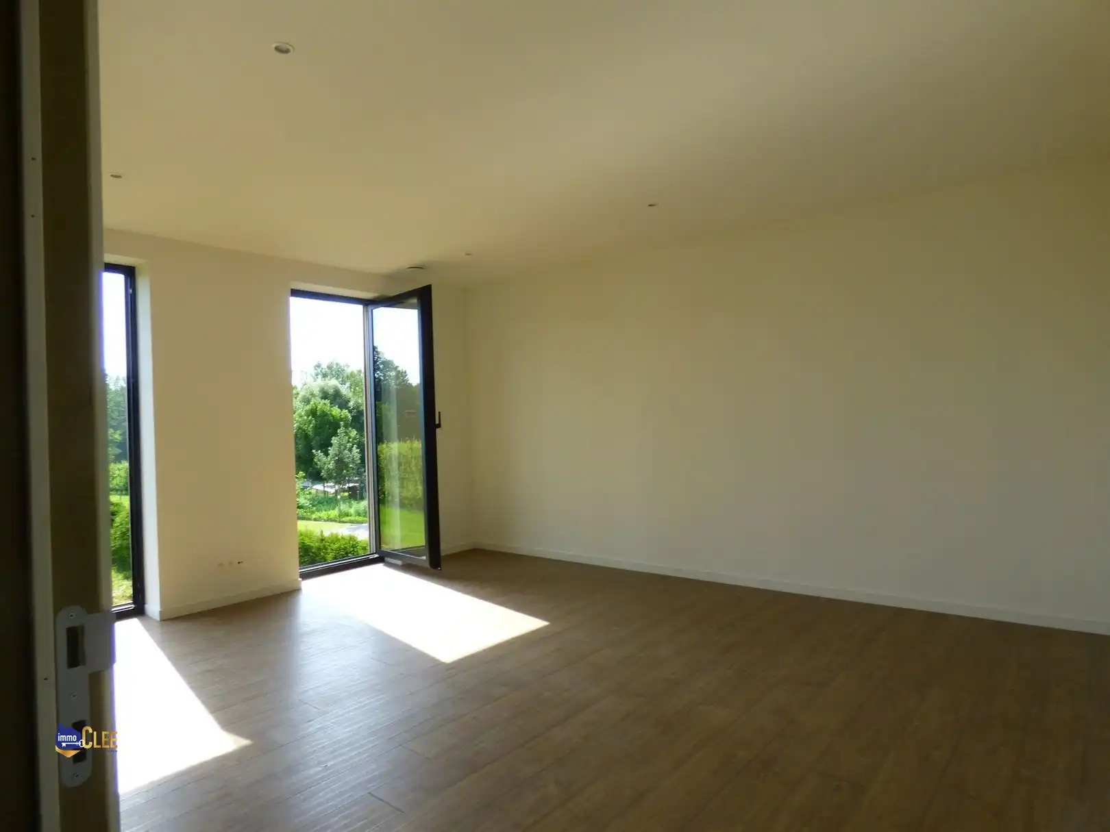 Moderne nieuwbouwwoning in rustige omgeving foto 11