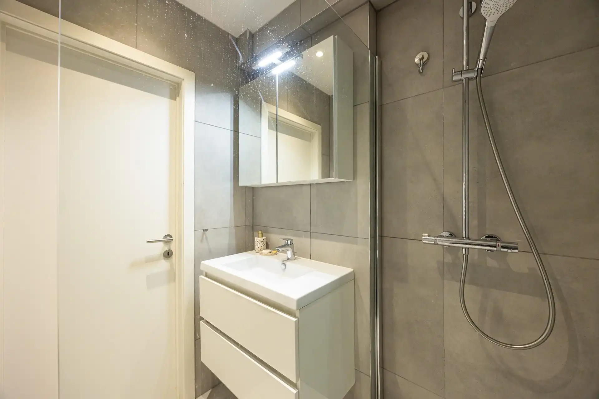Instapklaar appartement tussen Zurenborg en Groen Kwartier foto 16