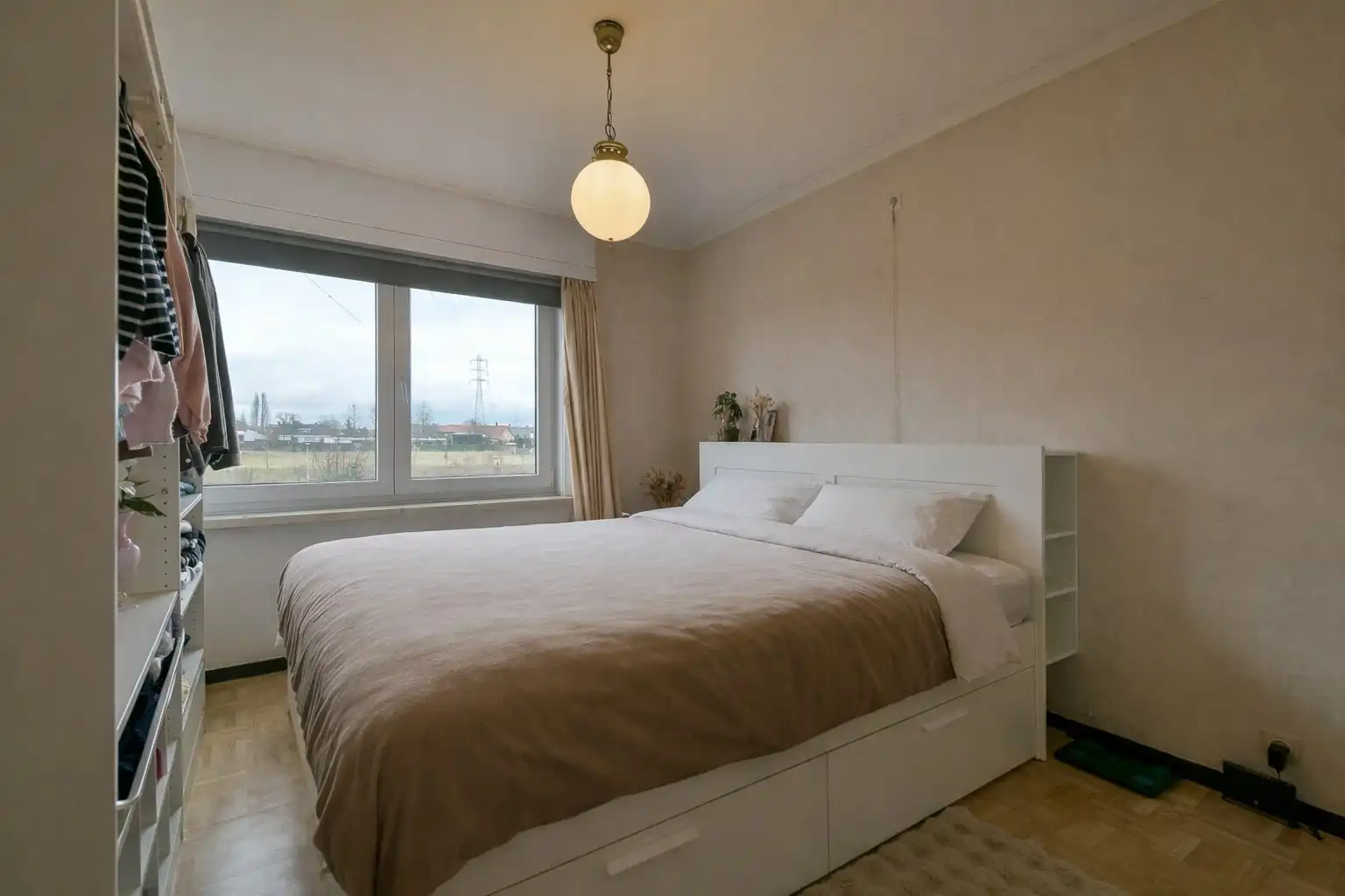 Gezellige woning in een residentiële woonwijk! foto 8