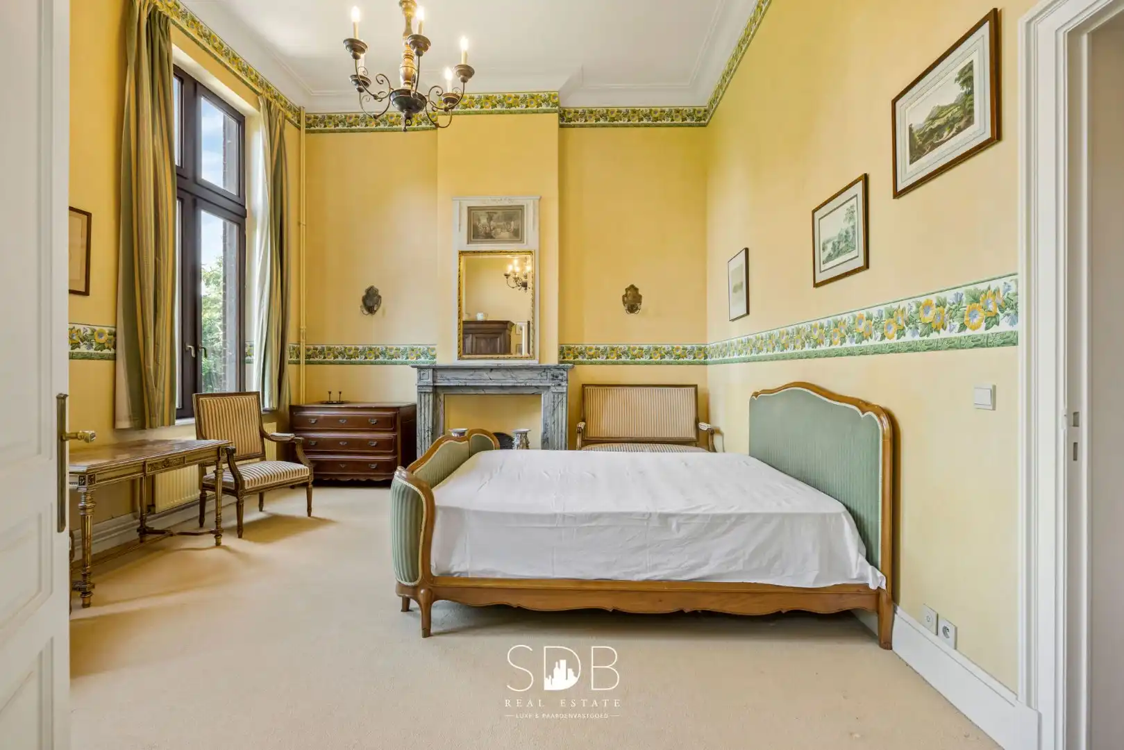 Prachtig kasteel met omringend park, weilanden en stalgebouw op circa 5hectare foto 15