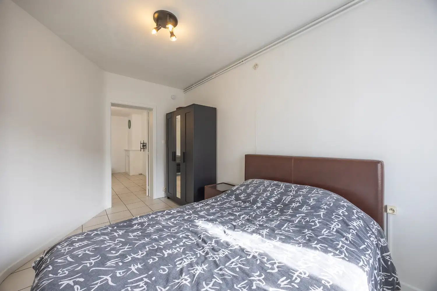 2-slaapkamer appartement op de zeedijk foto 7