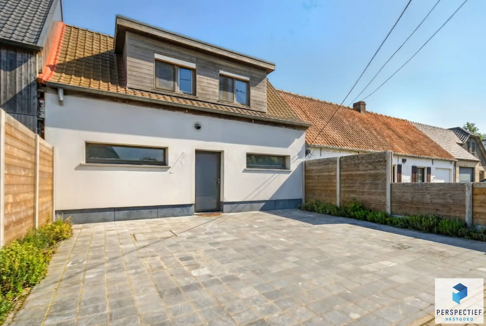 Landelijk gelegen ruime woning met tuin, kleine weide & bijgebouw gelegen in Oedelem op  1 365 m² foto 3