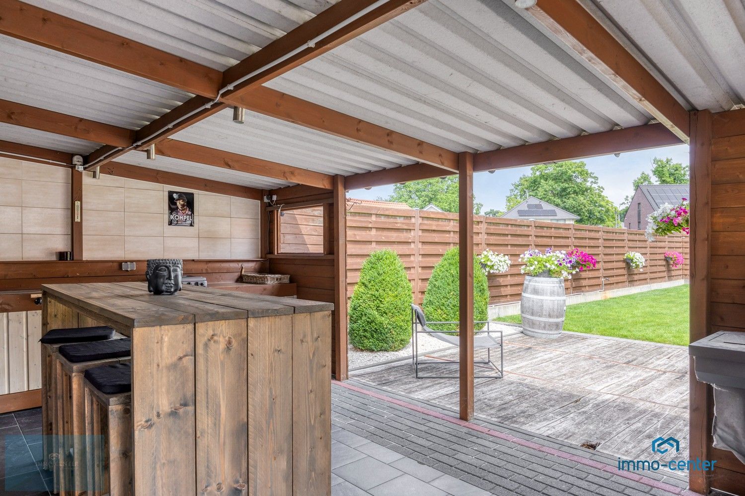 Exclusief wonen: luxueus gerenoveerde woning met buitenverblijf, EPC B en zonnepanelen foto 16