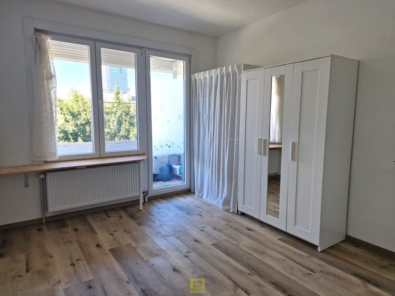 Modern en lichtrijk appartement te huur op toplocatie in Gent foto 13