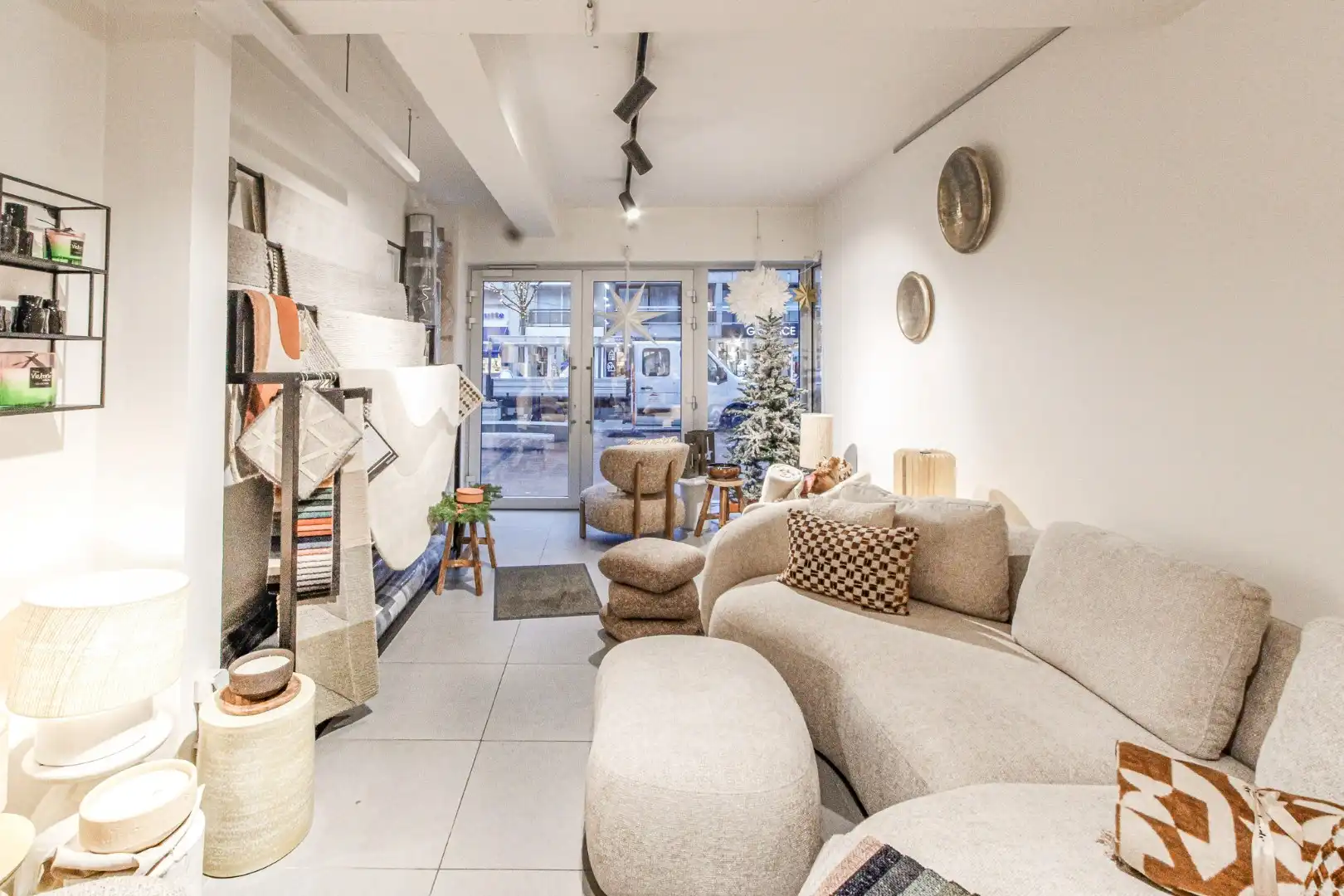 Verhuurd handelspand te koop Lippenslaan 253  foto 3