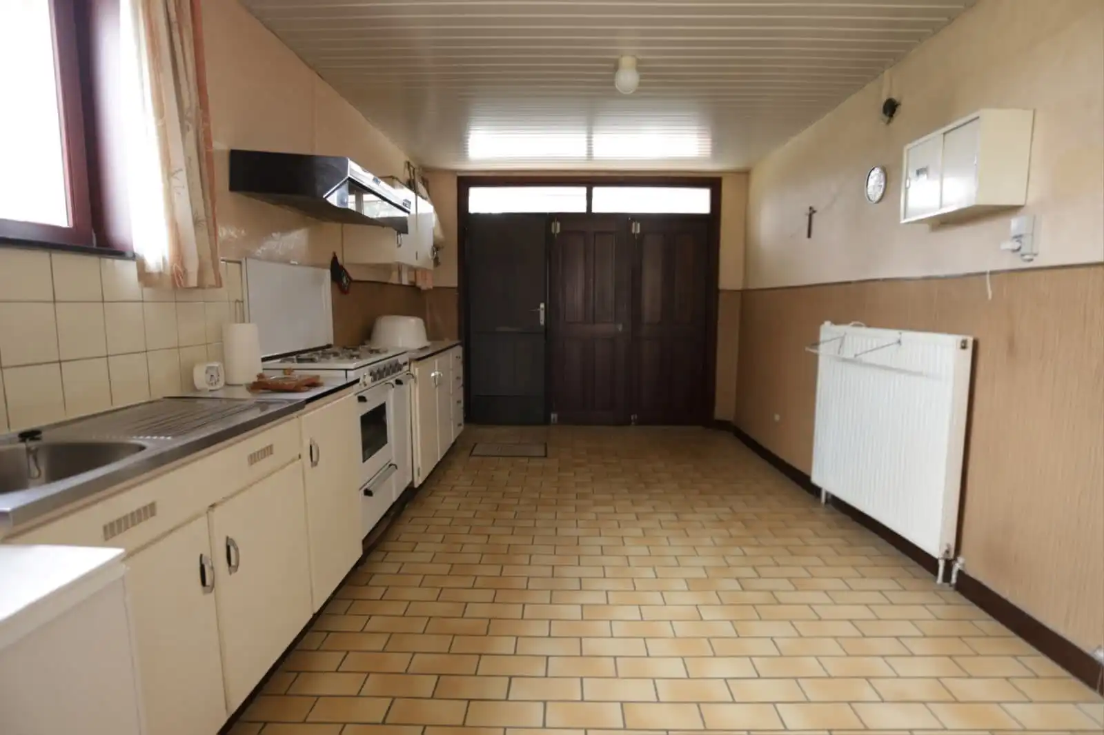 Halfopen gezinswoning met 3 slaapkamers en tuin in Genk foto 17