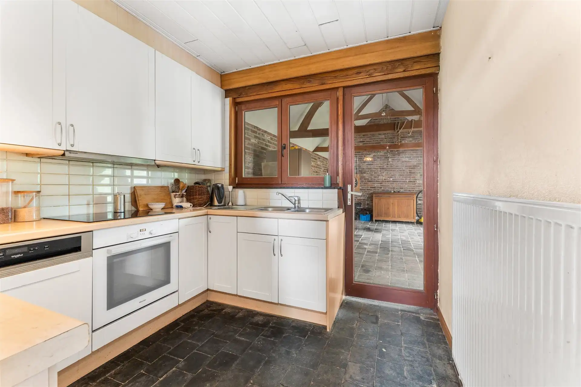 Charmante L-woning in het groene Oosterzele foto 12