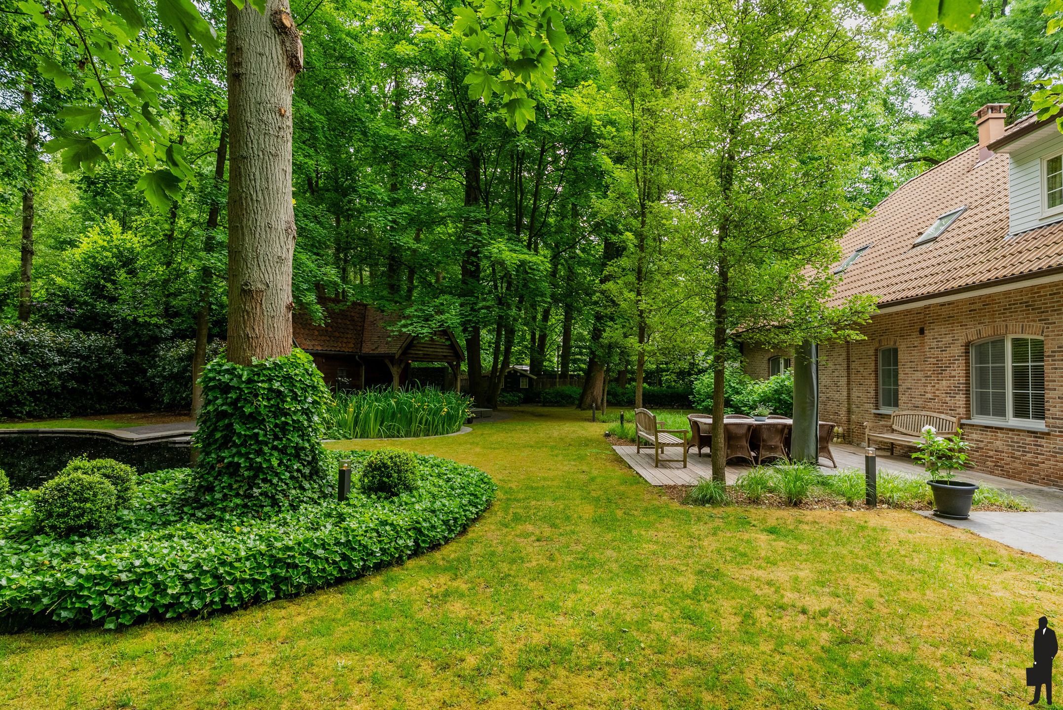 Exclusieve villa met zwemvijver op 2.543 m² foto 69
