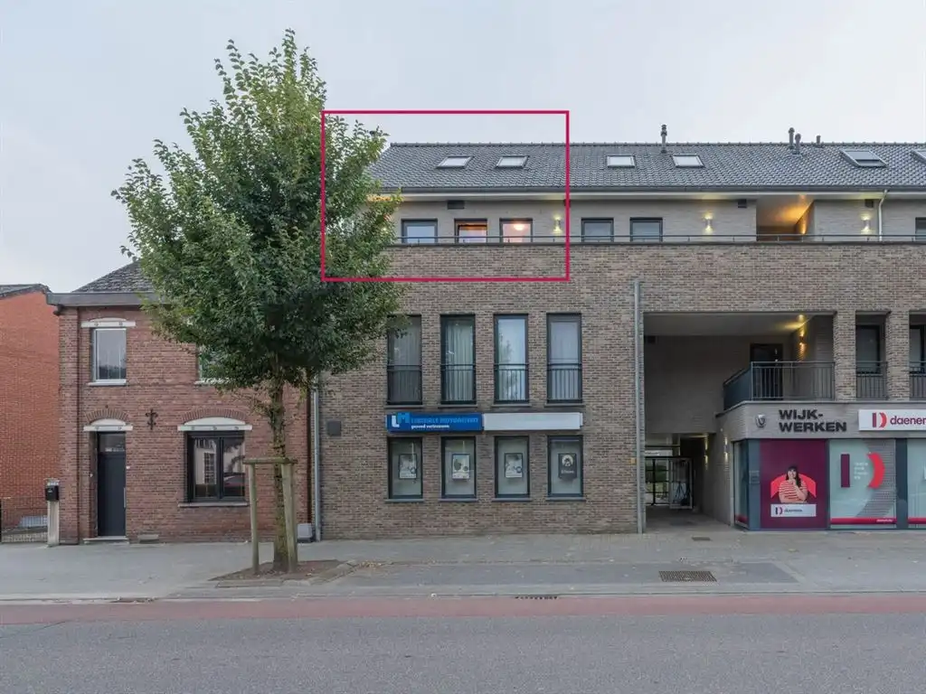 Modern duplex-appartement met terras foto {{pictureIndex}}