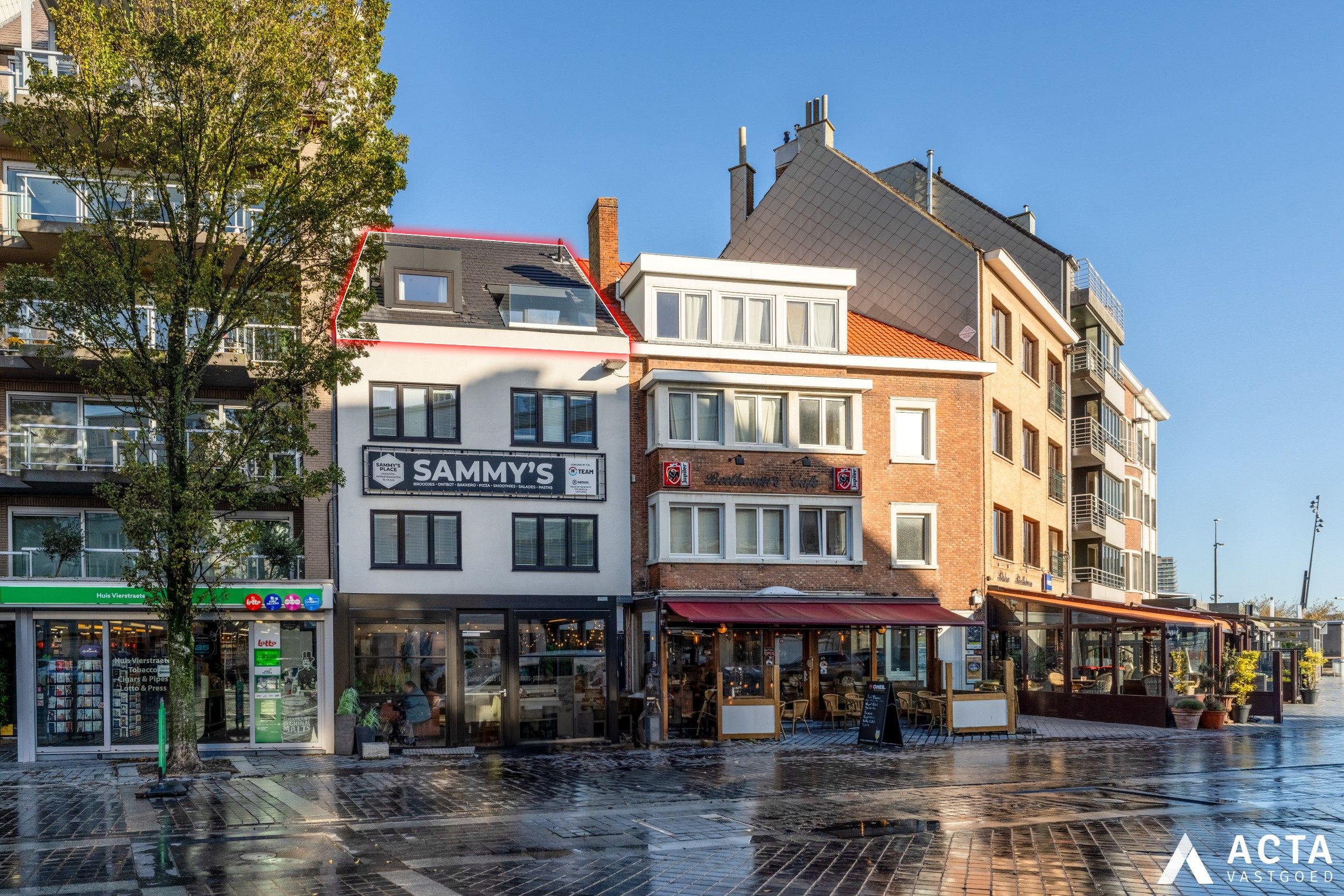 Gerenoveerd duplexappartement met twee slaapkamers aan de Visserskaai van Oostende foto 1