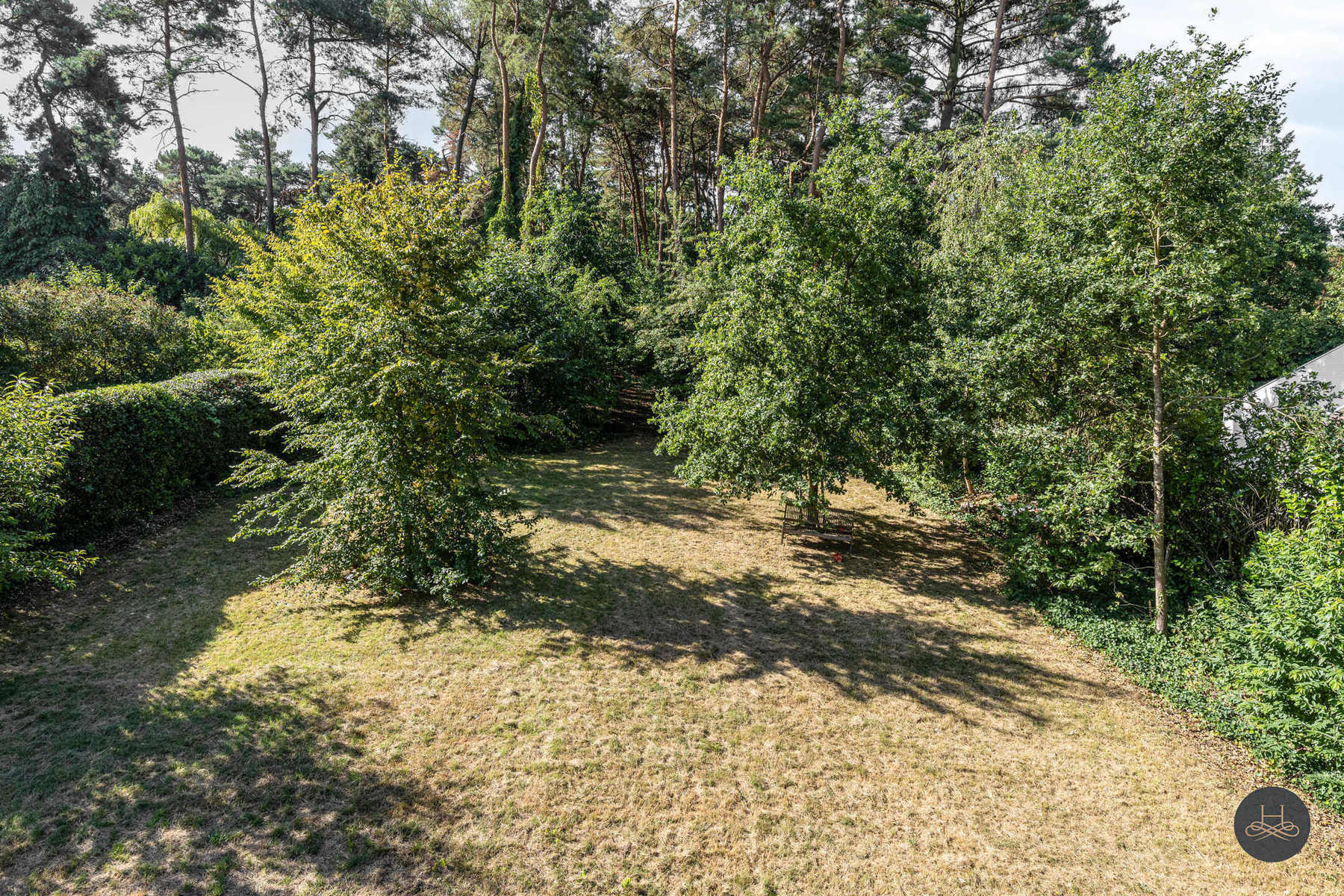 Energiezuinige gerenoveerde villa op een zeer ruim perceel foto 28