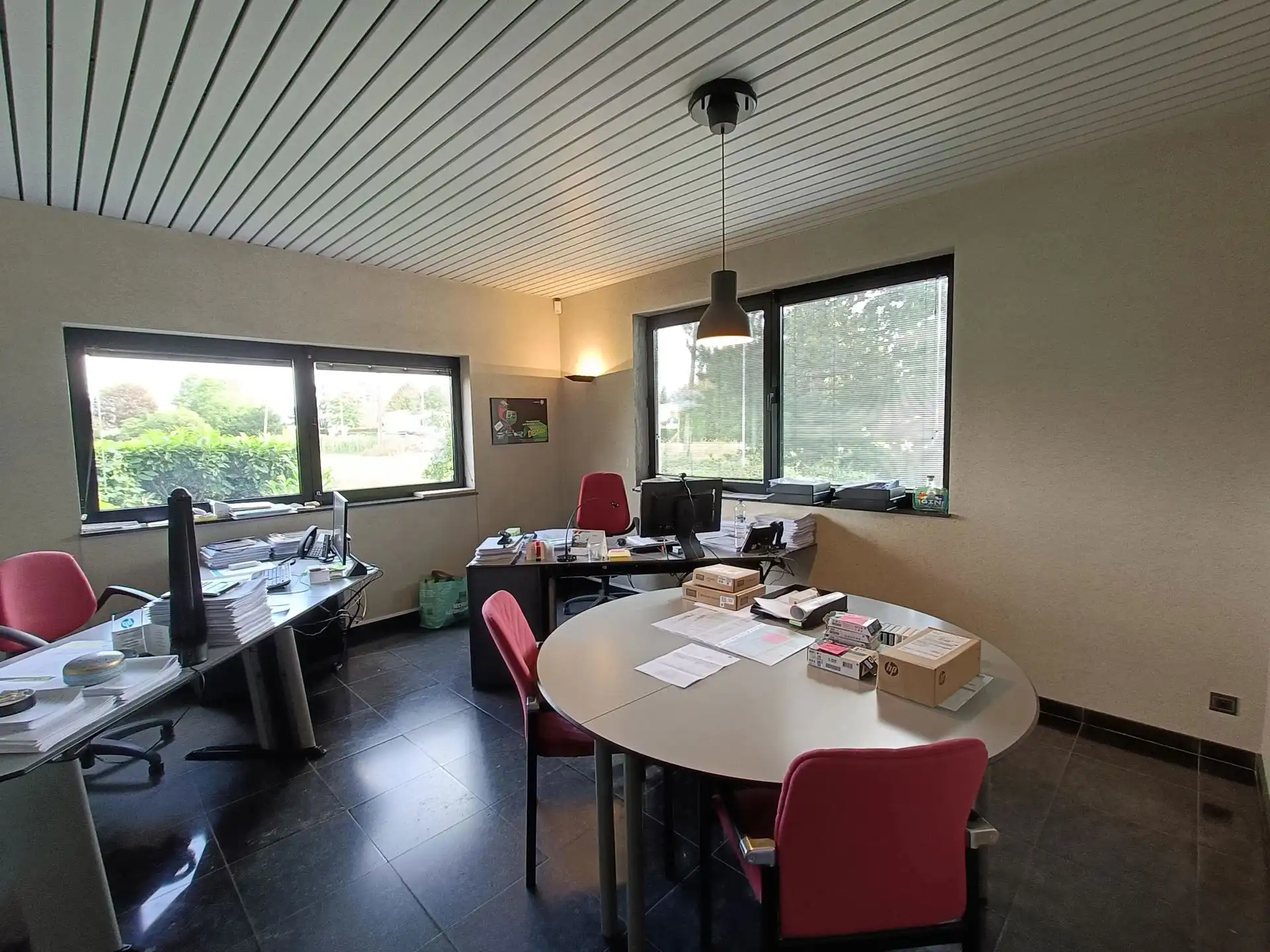 Bedrijfsgebouw te huur in Lier - Magazijn ook apart beschikbaar! foto 8