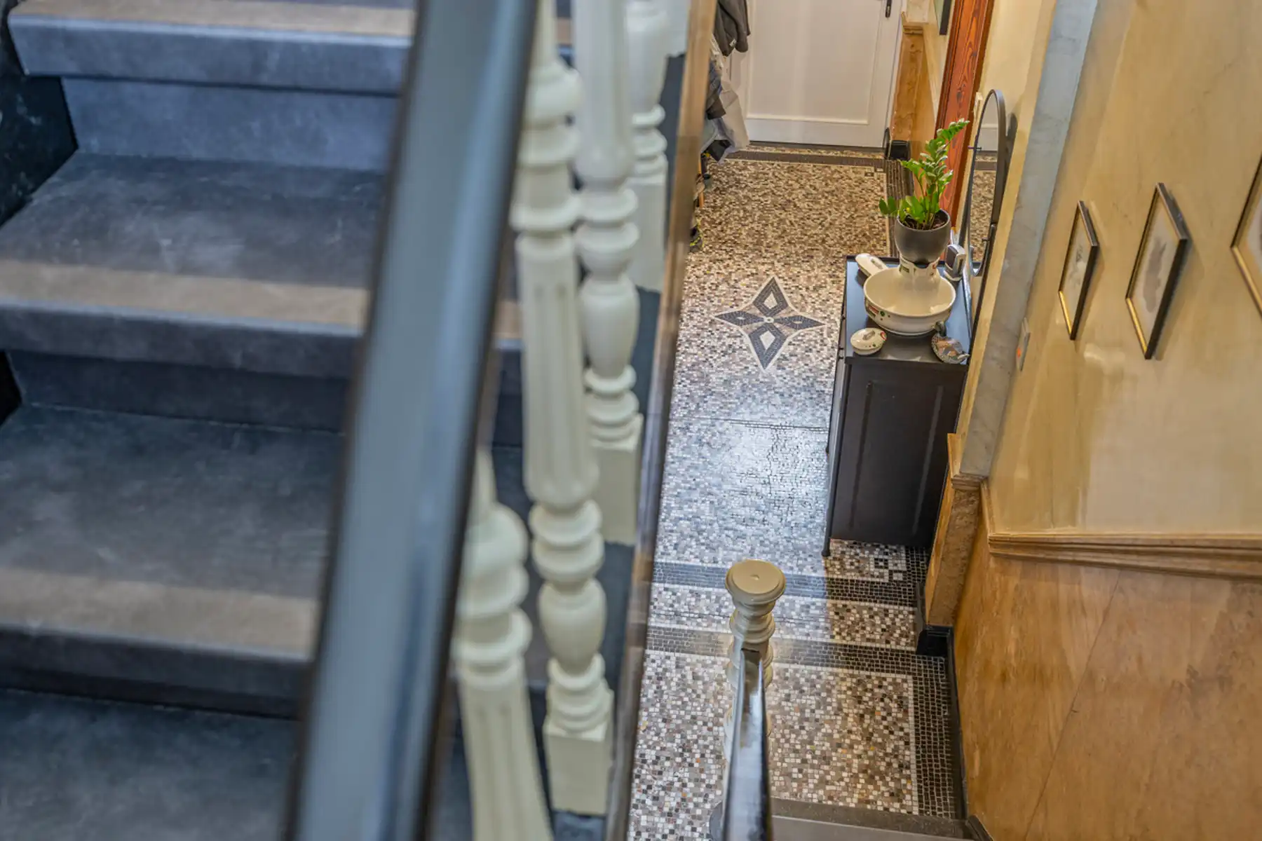 Authentieke pastorie, stijlvol gerenoveerd met comfort foto 5