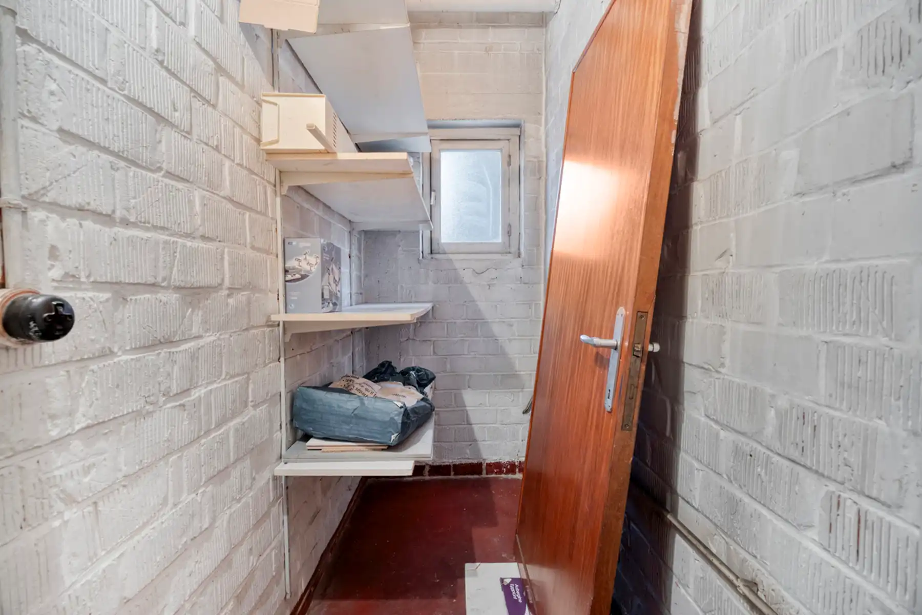 Ruim en lichtrijk appartement met 2 slaapkamers. foto 18