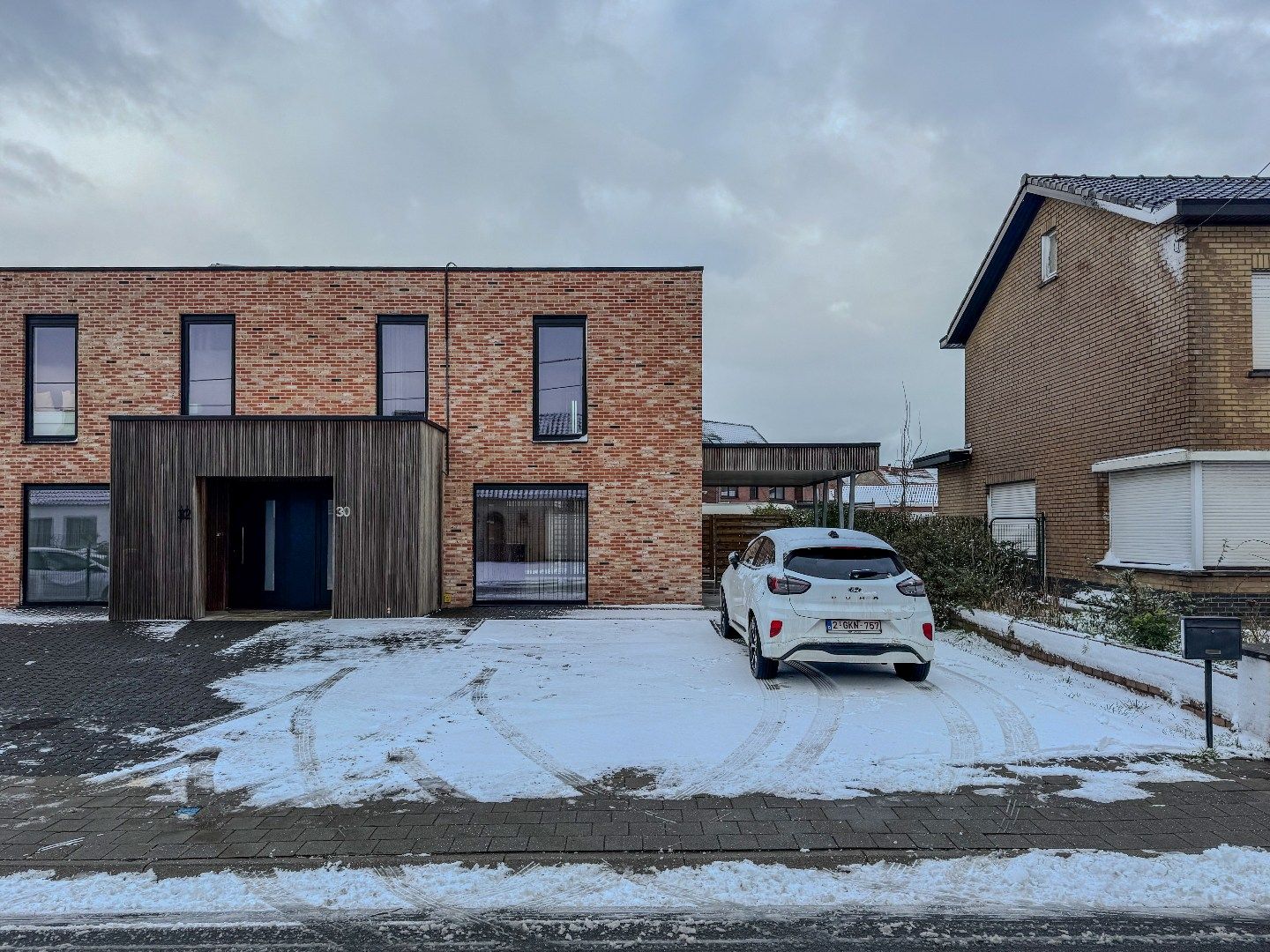 Recente woning met 3 slaapkamers, carport en tuin. foto 20