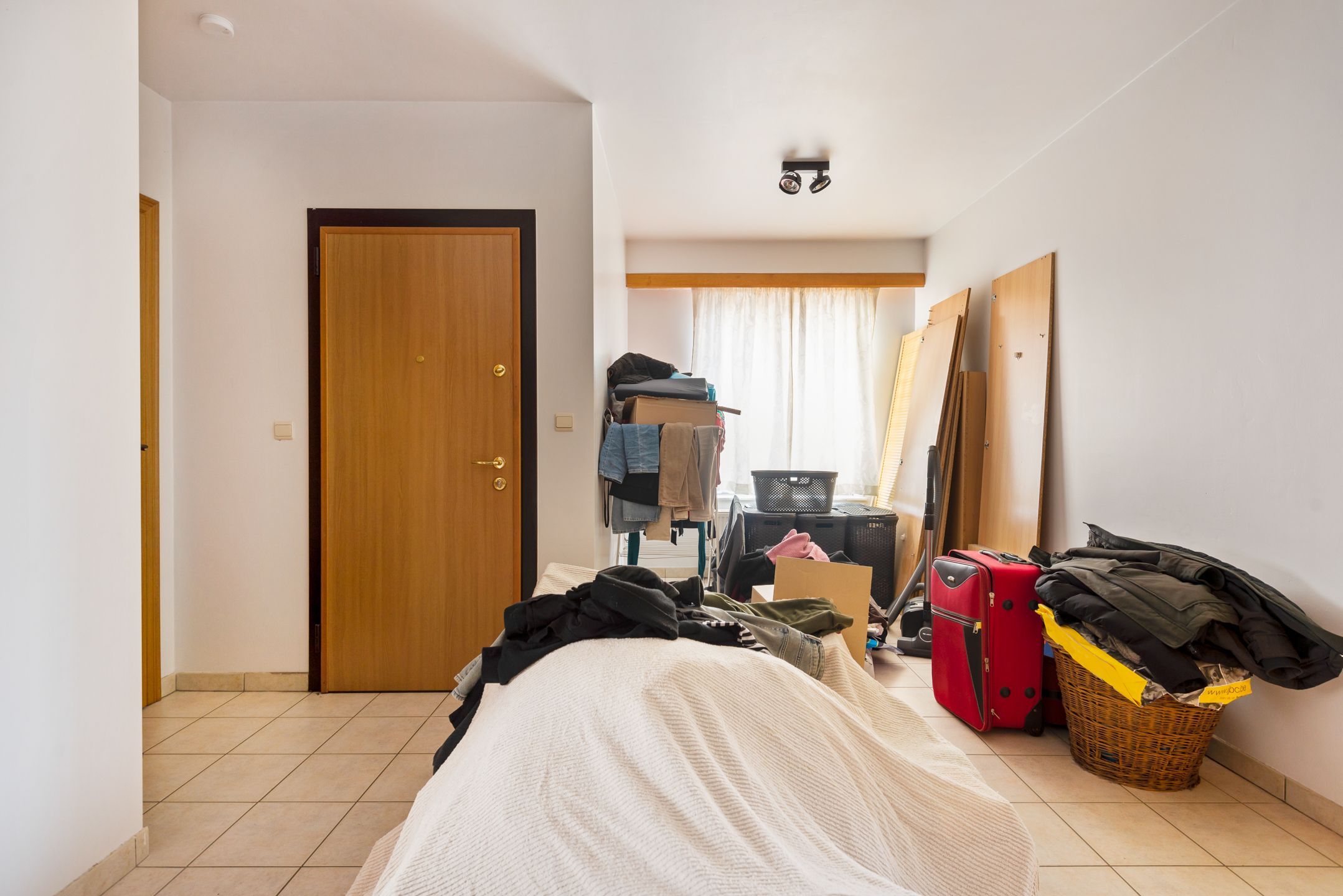 Ruim appartement met 2 slaapkamers, terras én garage in hartje Wommelgem! foto 11
