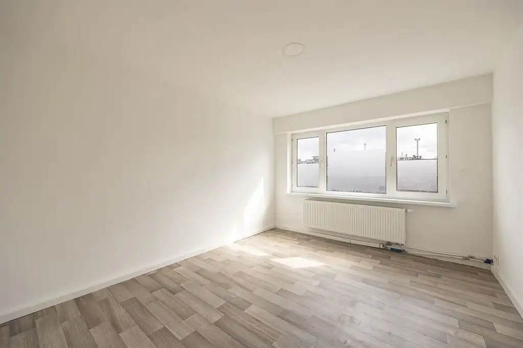 Ruim en lichtrijk appartement met 2 slaapkamers foto 15