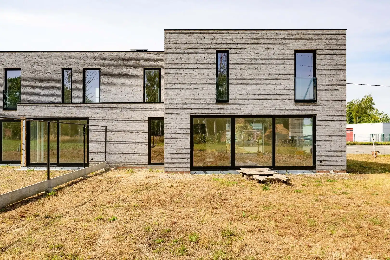 PRACHTIGE MODERNE WONING MET TUIN | GARAGE EN BIJGEBOUW (24 m²) foto 16