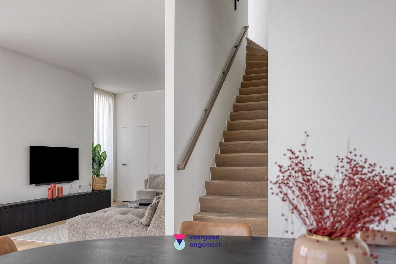 Exclusieve penthouse met zicht op water en stad foto 12