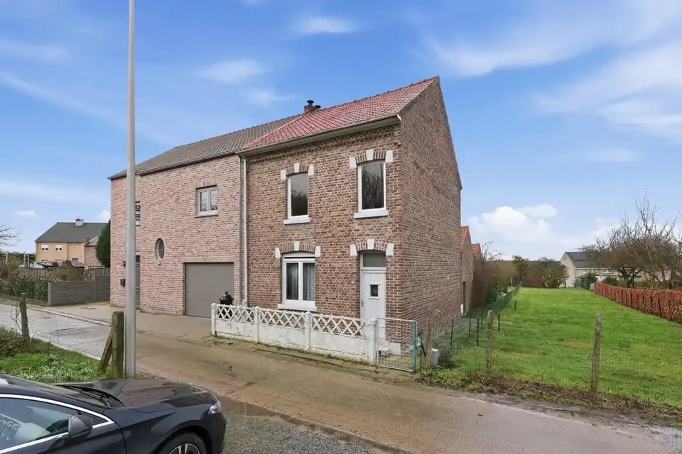 VOLLEDIG TE RENOVEREN WONING IN HEERS foto 5