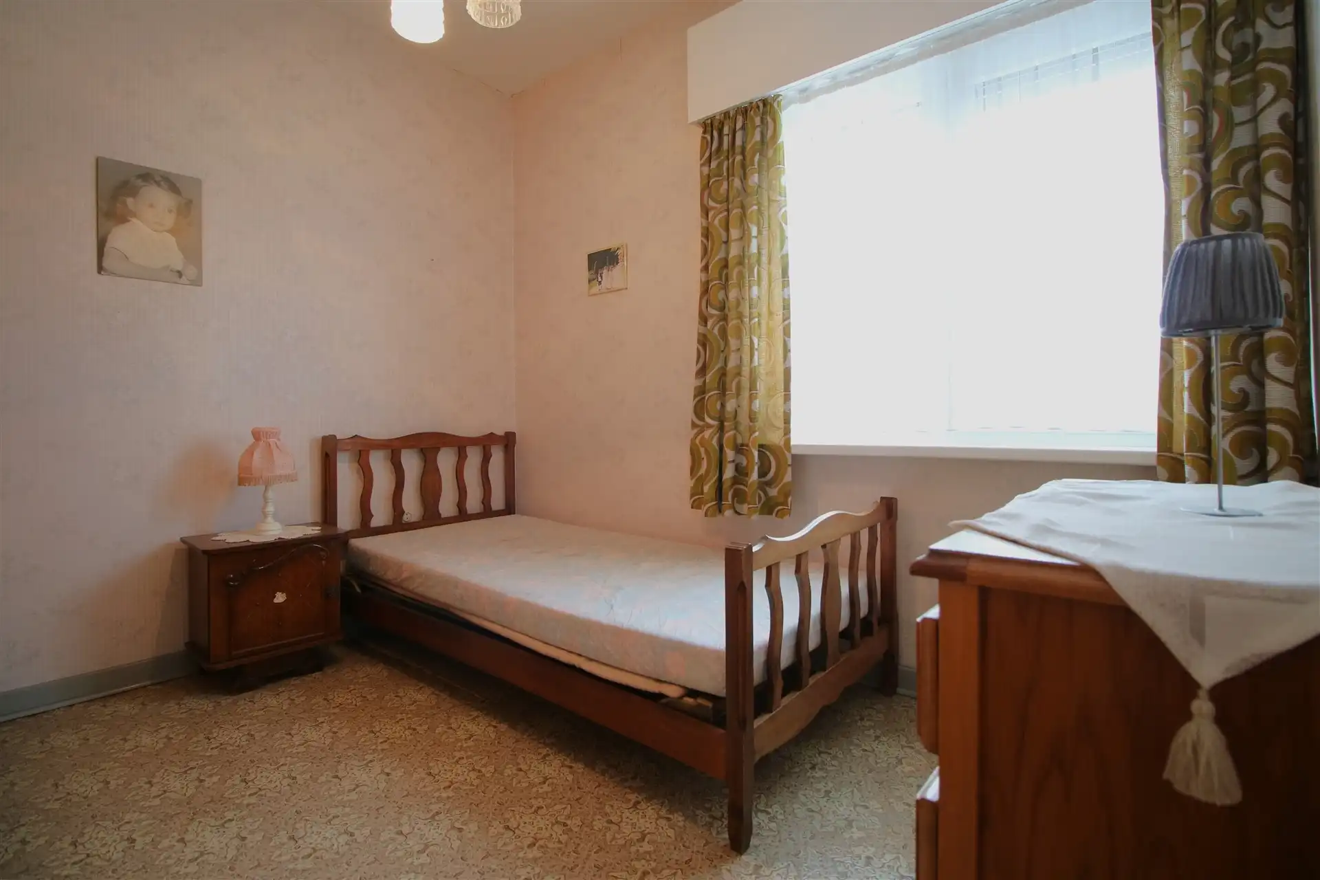 Op te frissen woning in het centrum foto 20