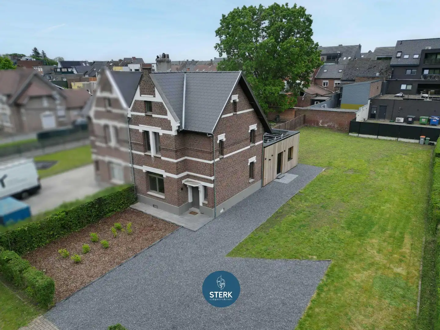 INSTAPKLARE GEZINSWONING MET EPC LABEL B TE EISDEN !  foto {{pictureIndex}}