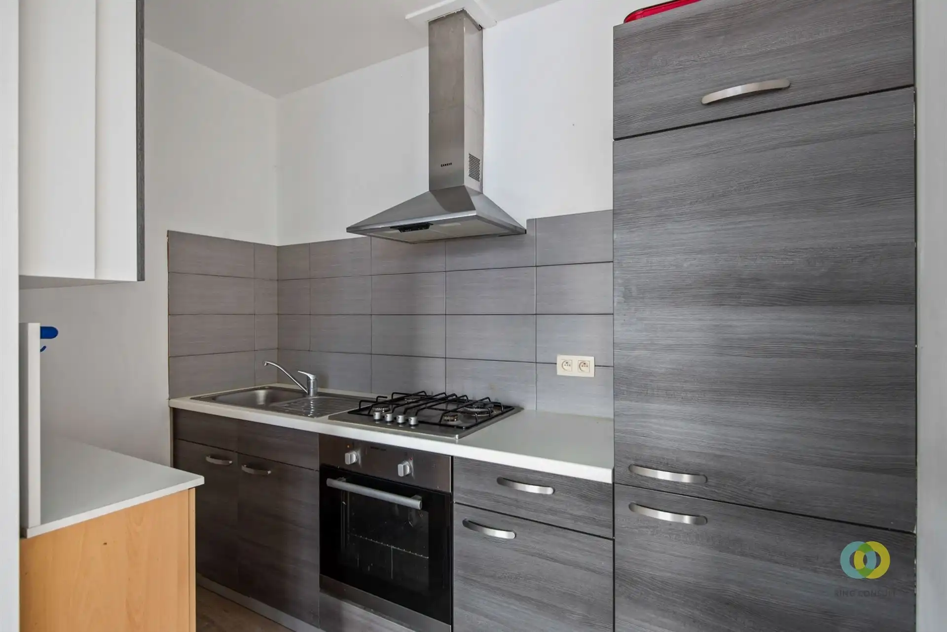 Handelshuis met bovenliggend duplexappartement foto 12