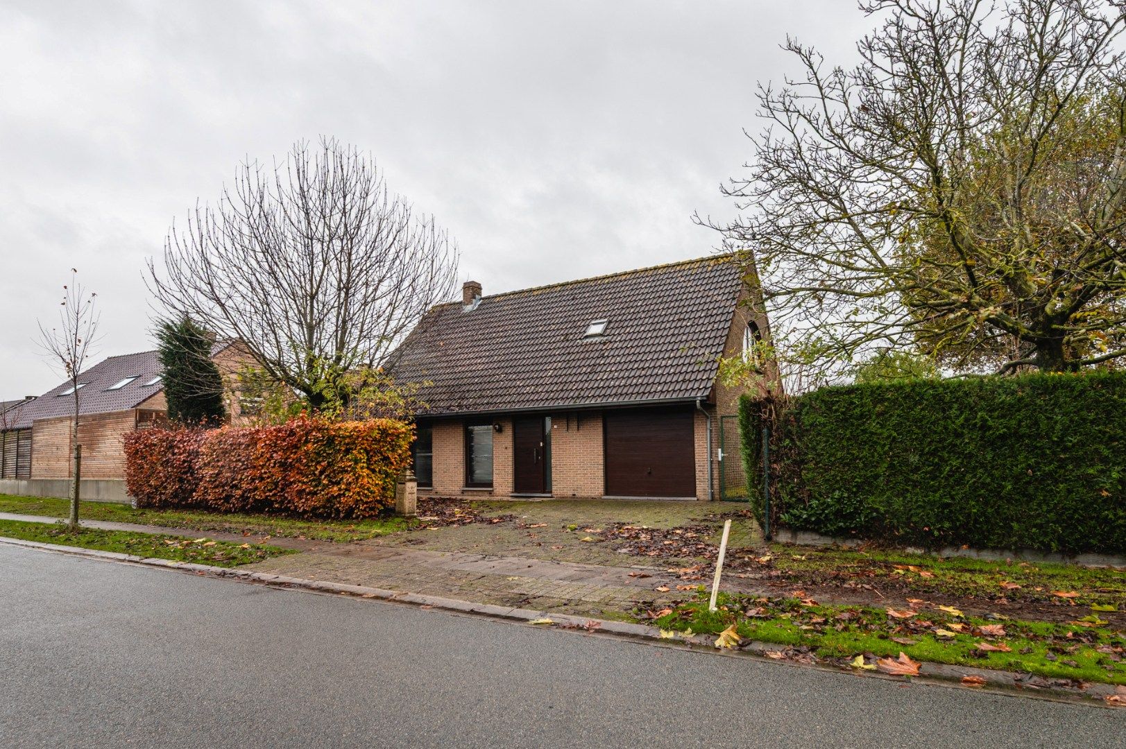 Open bebouwing op 950 m² met 4 kamers en garage foto 3