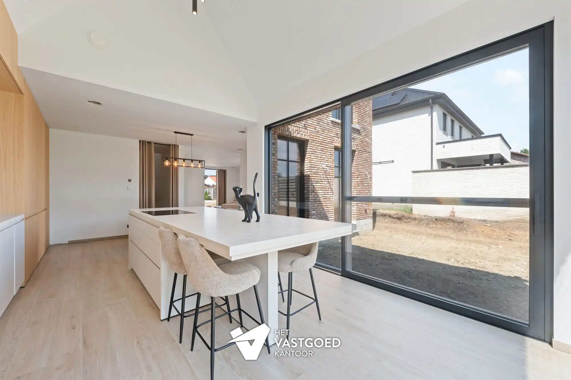 ZEER RUIME NIEUWBOUWWONING UITERST RUSTIG GELEGEN OP EEN PERCEEL VAN 1628M² TE OOSTHAM foto 12
