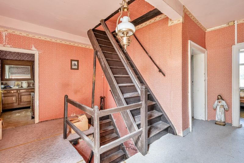 Te renoveren en te verbouwen authentieke vierkantshoeve uit de 18e eeuw foto 19