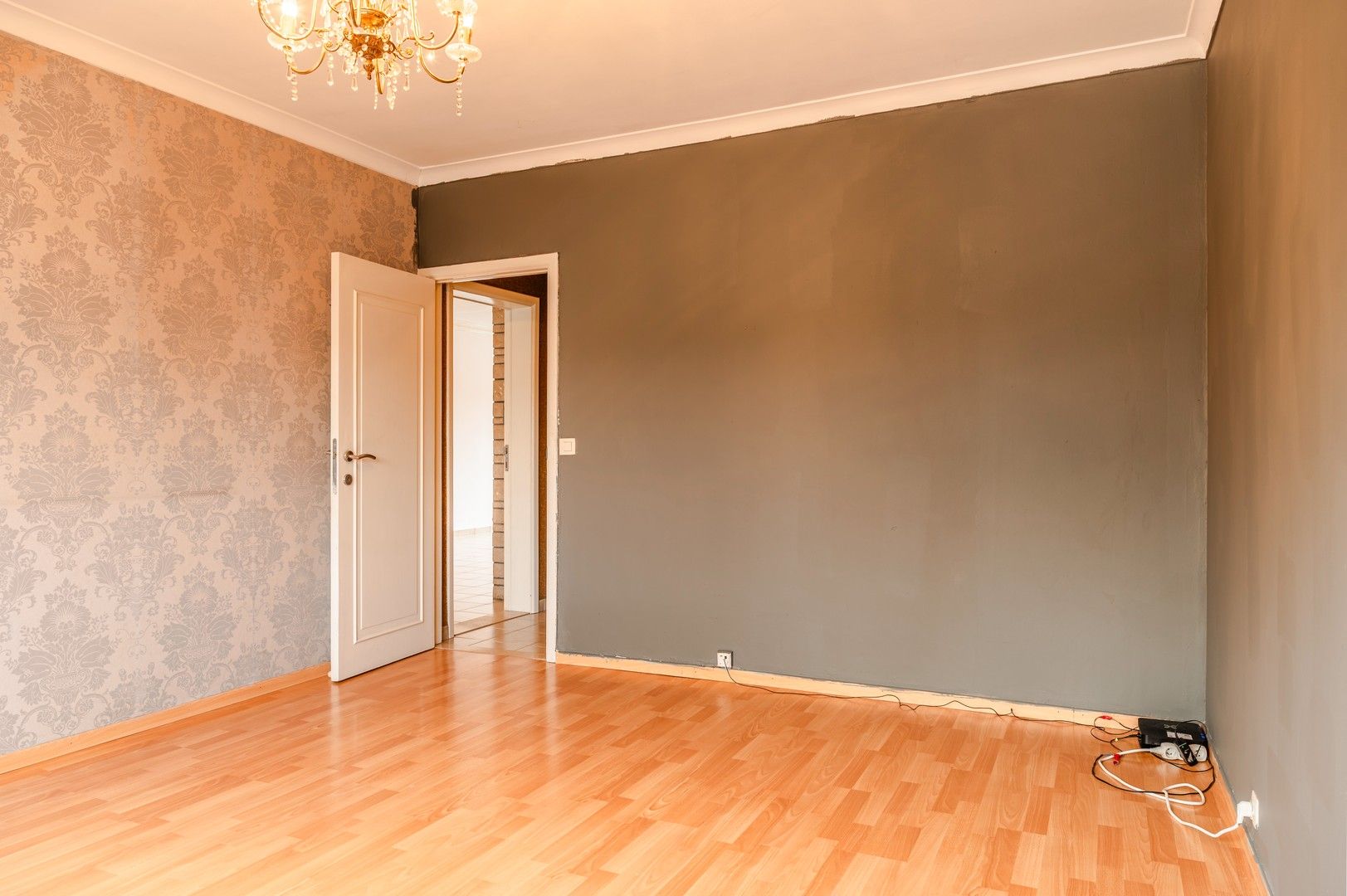 Op te frissen appartement op de eerste verdieping foto 7