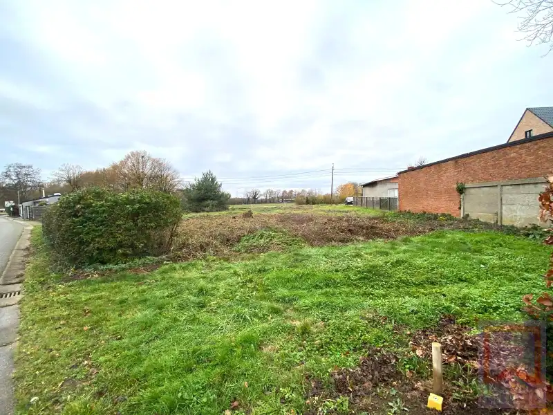 Perceel bouwgrond groot 11a14ca gelegen Kiezel en eveneens bereikbaar via Lindestraat foto 5