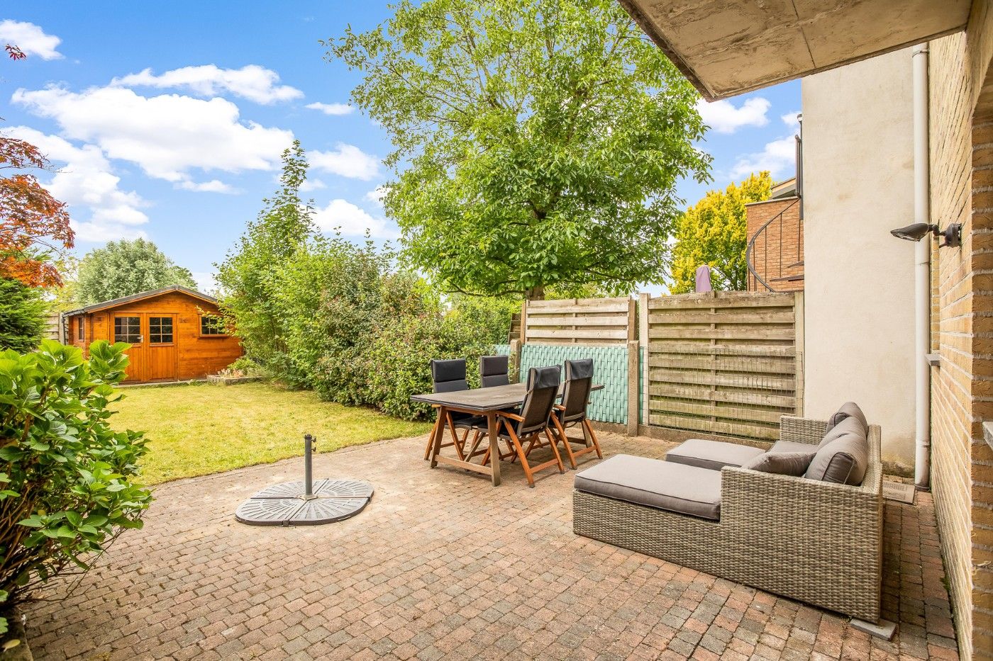 Ruime, instapklare bel-etagewoning met 3 slpk., inpandige garage en tuin foto 24