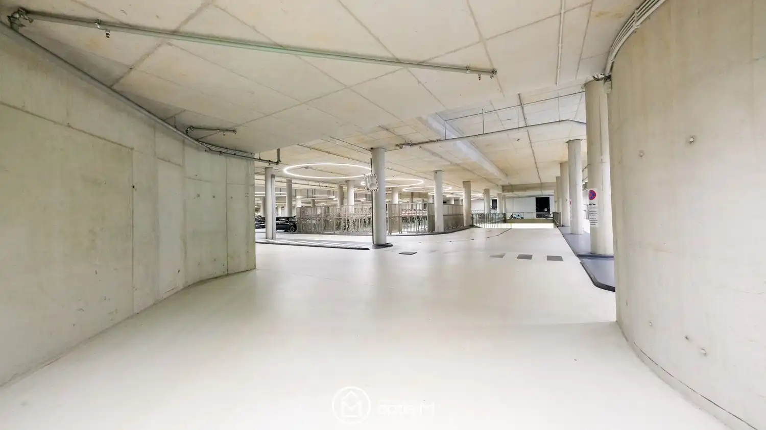 Modern nieuw appartement te huur in Hasselt - 2 slaapkamer, 1 garage en prachtige living in 2020 gebouwd. foto 34