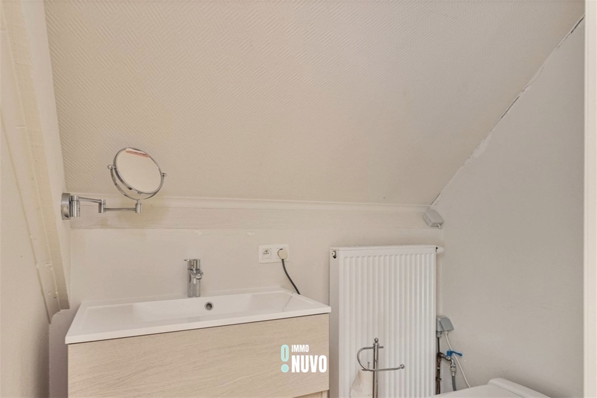 Polyvalent handelspand met woning op topligging  foto 14