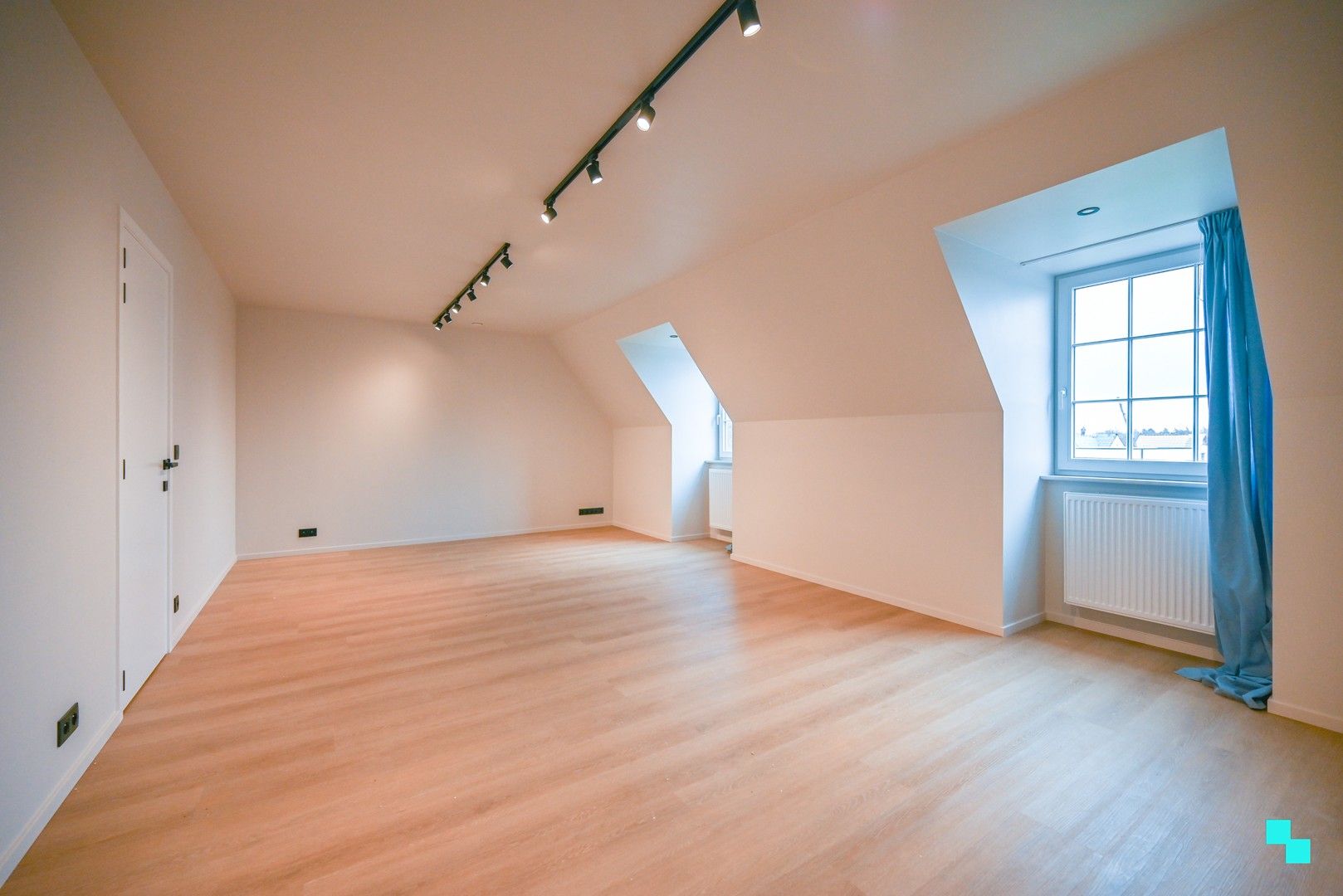 Unieke high-end woning in rustige buurt in Waregem foto 24