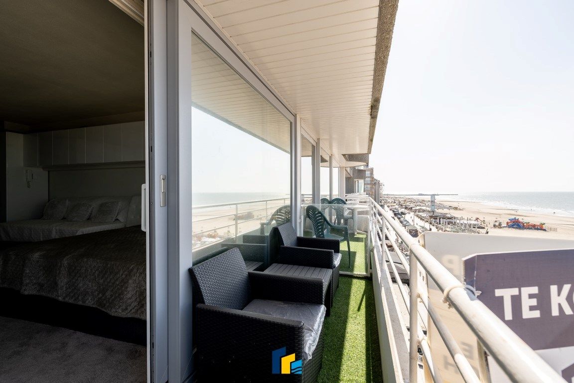 Prachtig vernieuwde studio met zeezicht op toplocatie foto 4