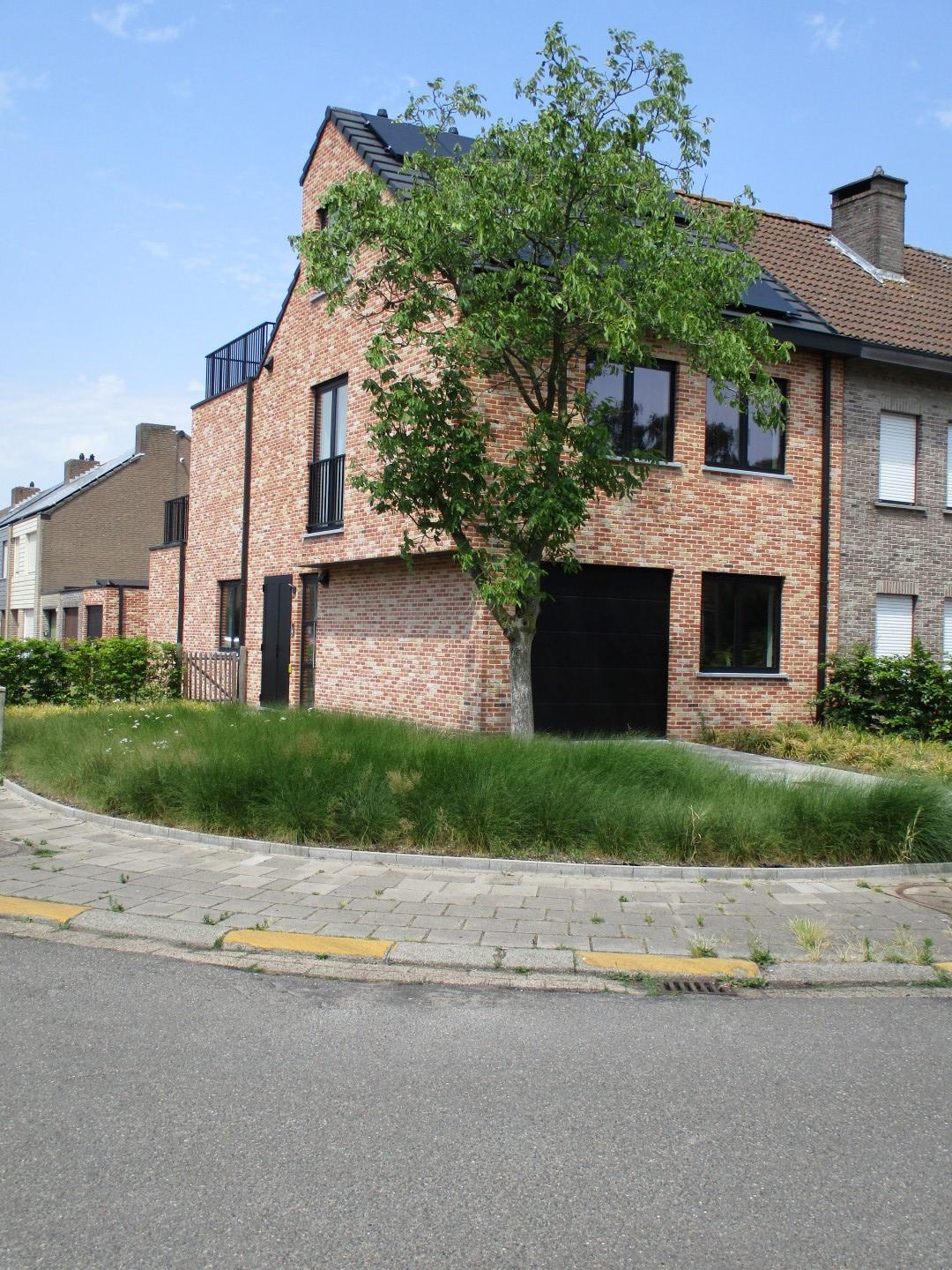 Nieuw gelijkvloers appartement met zonnige tuin foto {{pictureIndex}}
