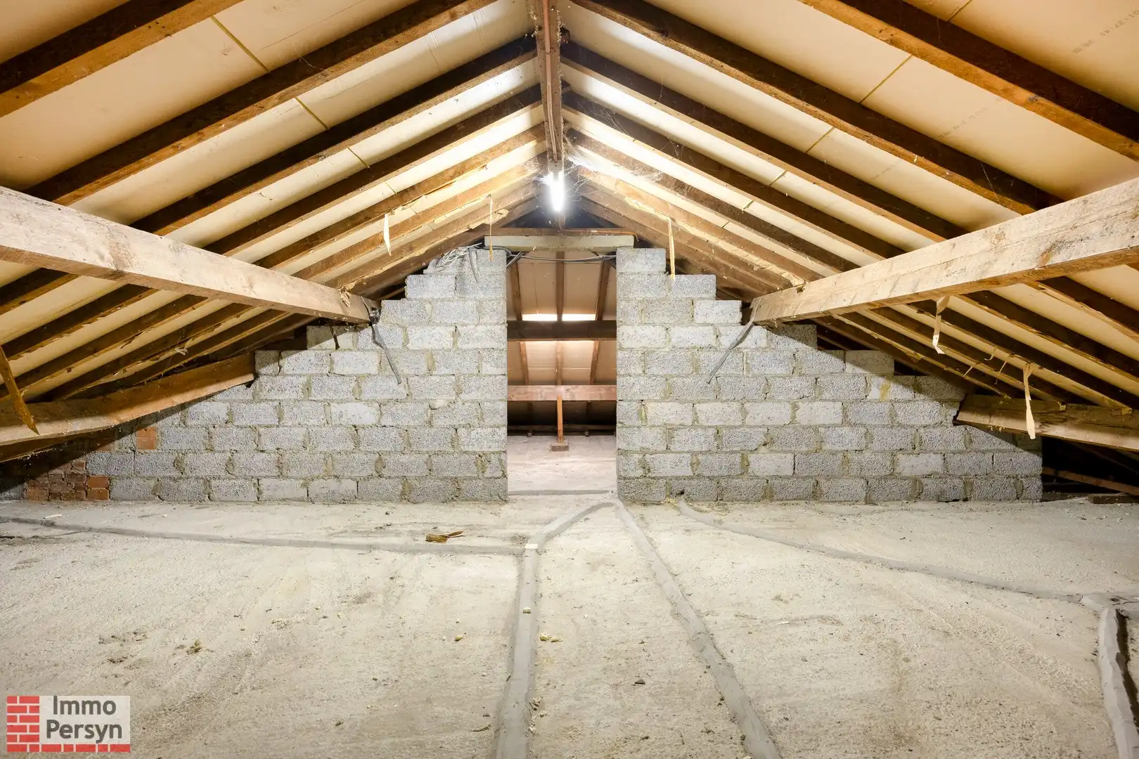 Charmante open bebouwing met praktische indeling in een rustige omgeving foto 38