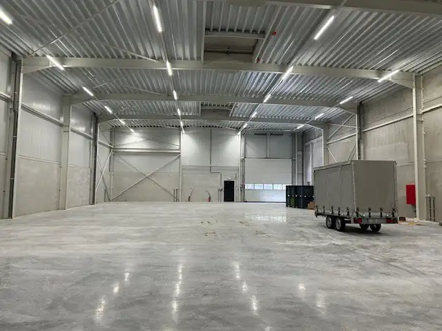 MULTIFUNCTIONEEL NIEUW BEDRIJFSPAND foto 6