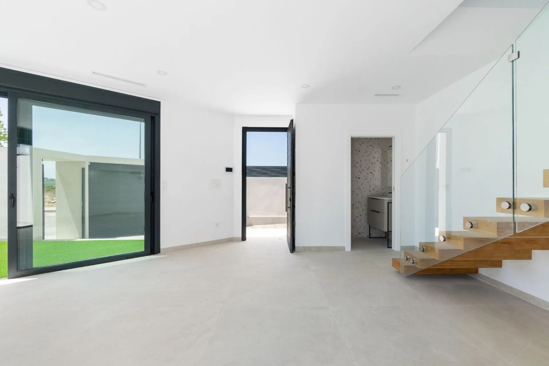 Ontdek jouw droomhuis: exclusieve halfvrijstaande villa met privézwembad in Benijofar! foto 3
