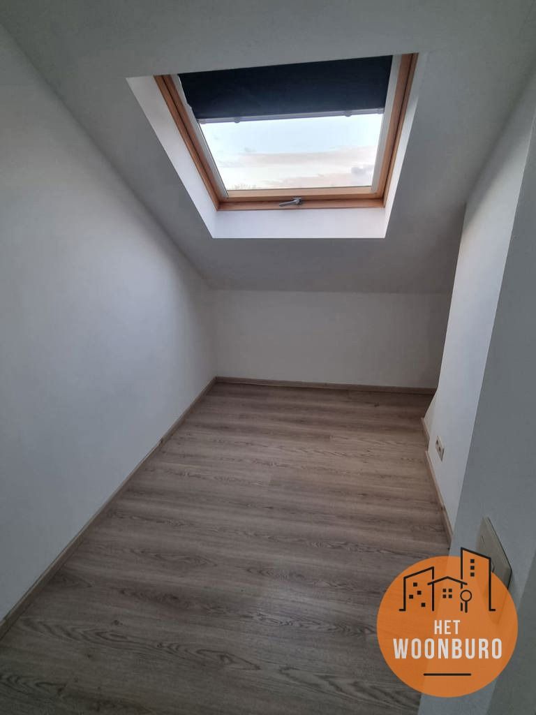 Duplex appartement met parkeerplaats foto 16