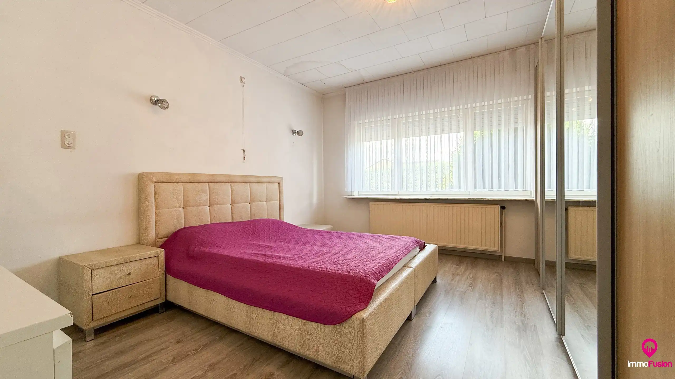 Instapklare, ruime woning met 6 slpks en enorme tuin op 26a! foto 19