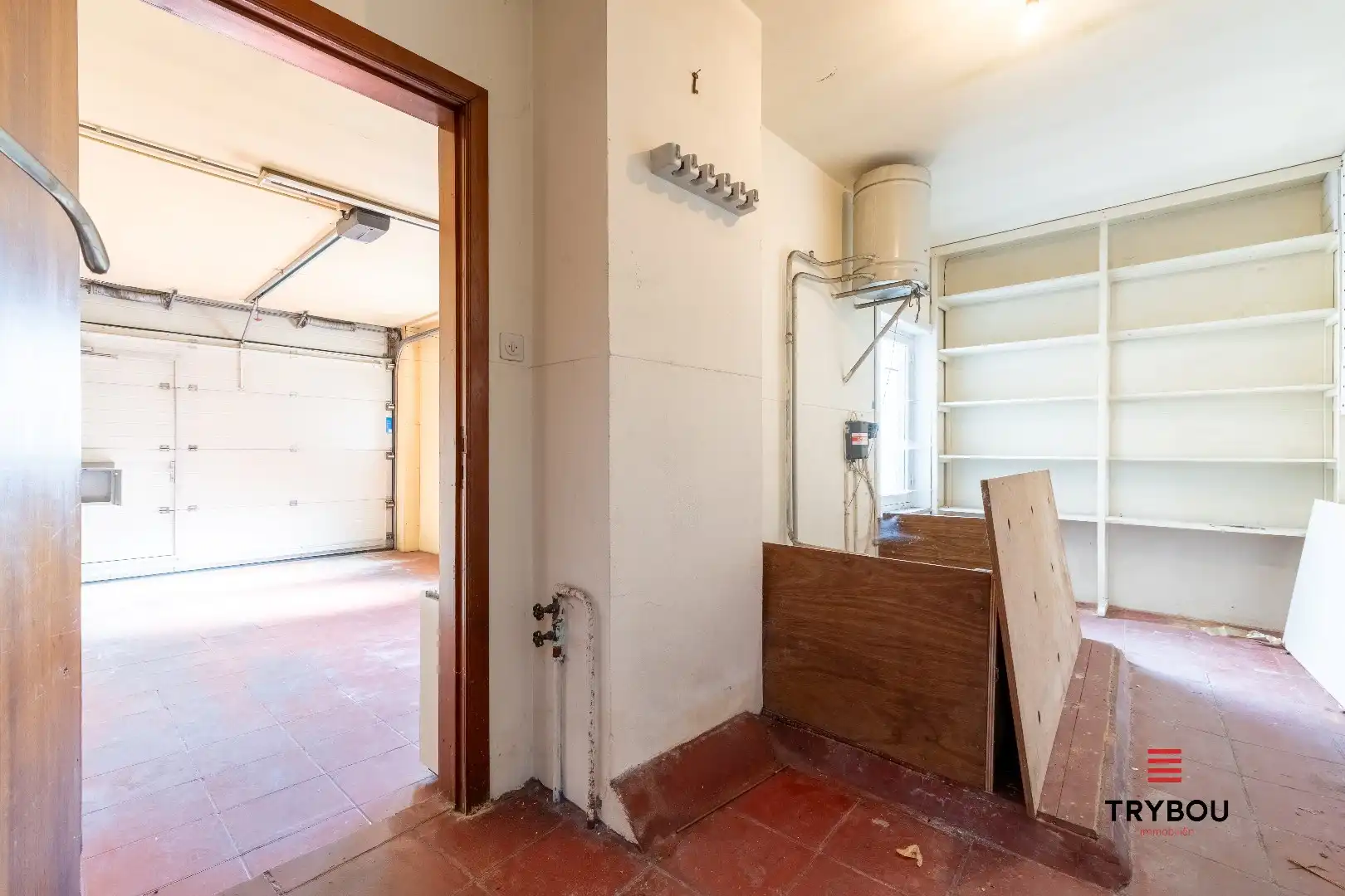 Gelijkvloerse woning met 2 garages in het centrum van Houthulst foto 18