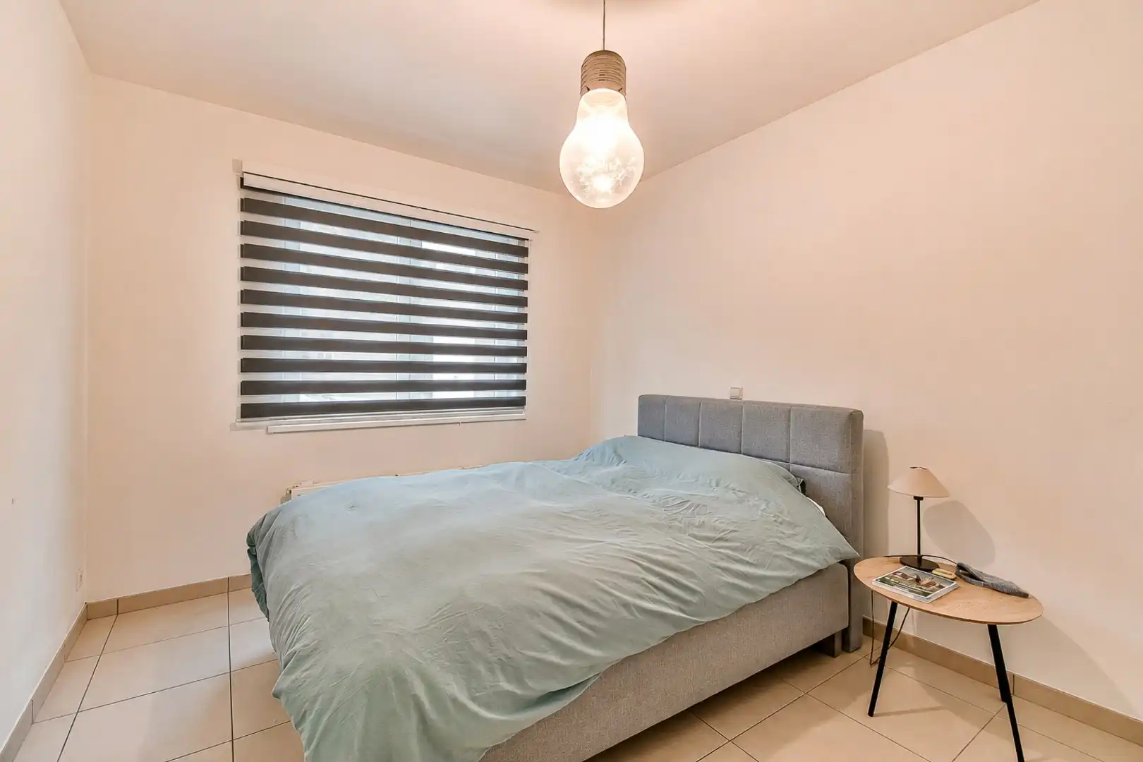 Instapklaar gelijkvloers appartement met twee slaapkamers en buitenkoer in centrum Gistel foto 5