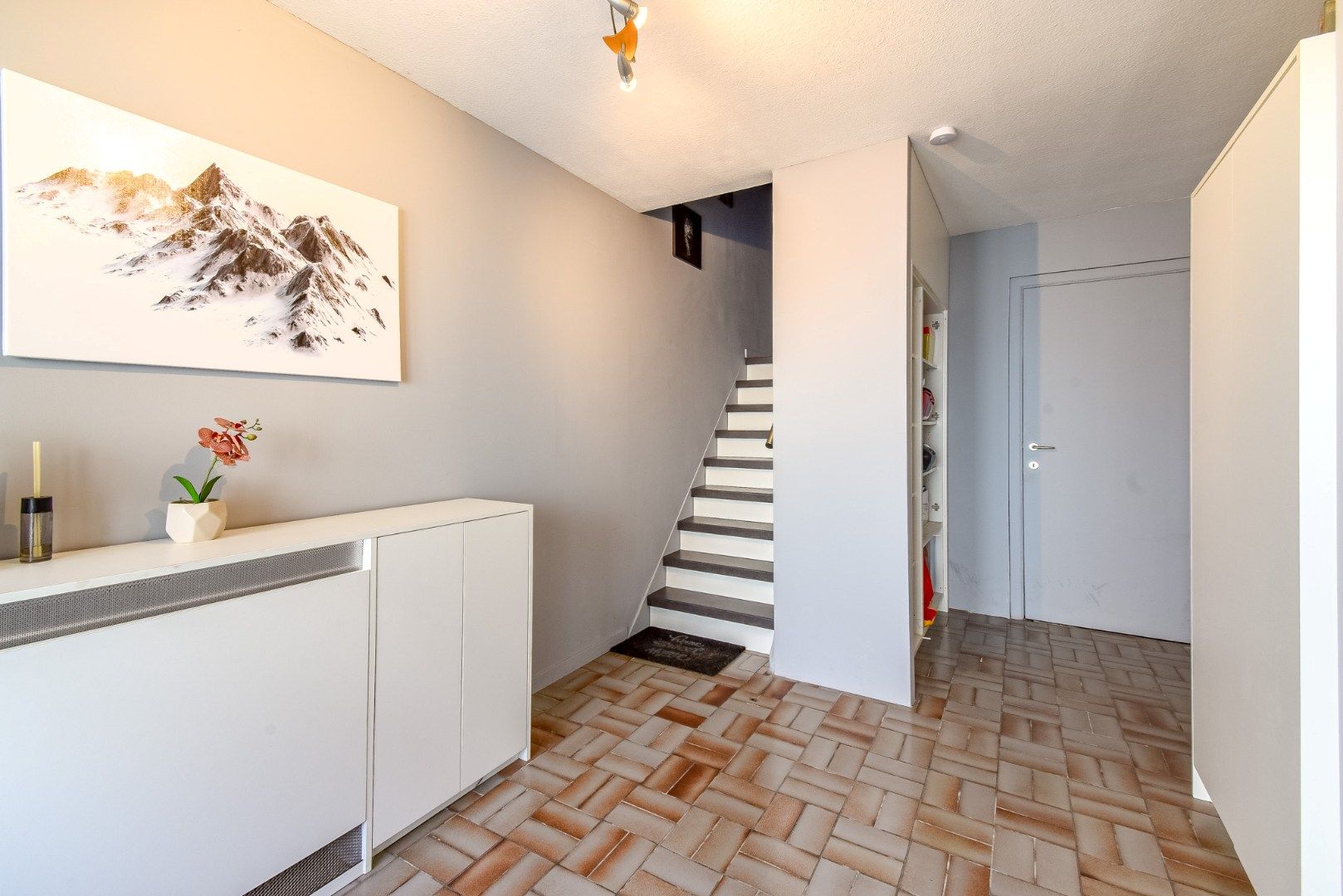 Ruime bel-étage woning met garage, tuin en mogelijkheid tot 4 slaapkamers foto 17