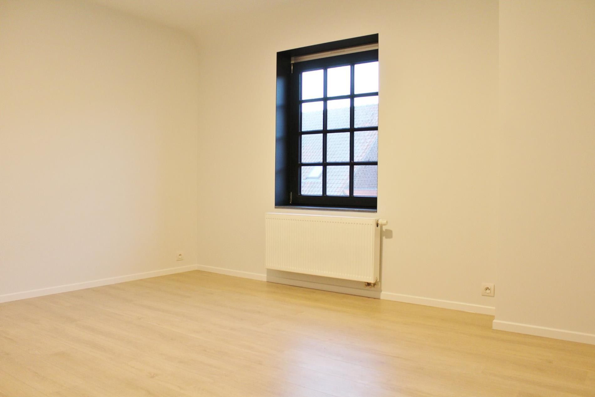 Prachtige instapklare nieuwbouwwoning met garage en tuin foto 8