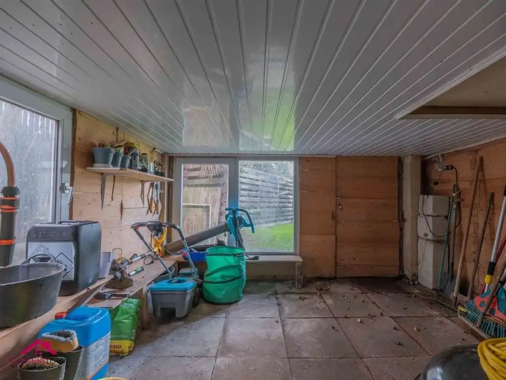 Gezellige en instapklare, half vrijstaande woning met veranda foto 39