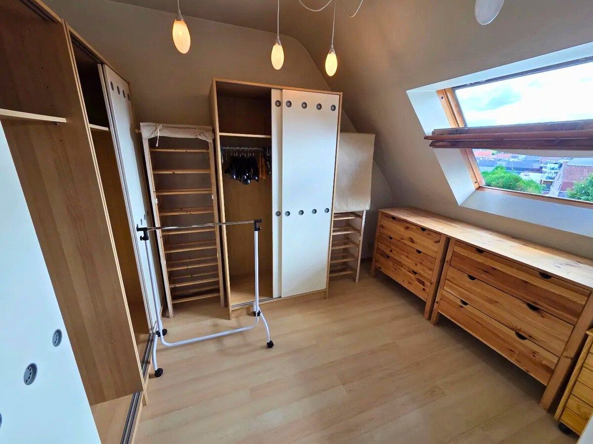 Zonovergoten centraal gelegen appartement met 2 slaapkamers. foto 16